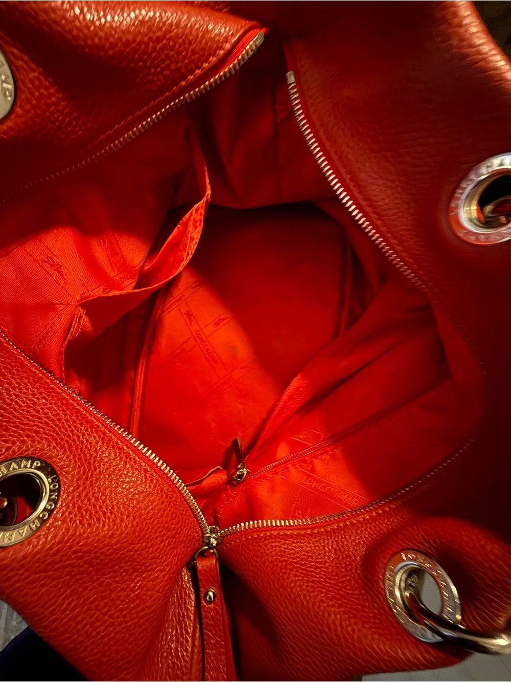 Longchamp Le Foulonne Red Leather Tote with Dual Handles and Shoulder Strap - Picture 14 of 16